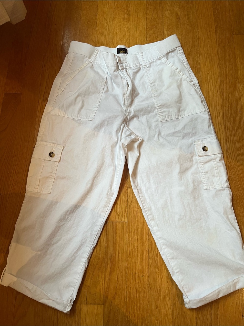 Lee Women’s White Capris Size 12